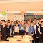 «Смотрите на звёзды, а не под ноги.» (Хокинг, физик-теоретик)