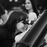 «Мы живём на пылинке, освещённой обычной звездой, — и всё же понимаем это.» (Грин, физик-теоретик)