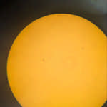 «Мы ограничиваем дух, когда замыкаемся лишь в земных делах.» (Хокинг, физик-теоретик)